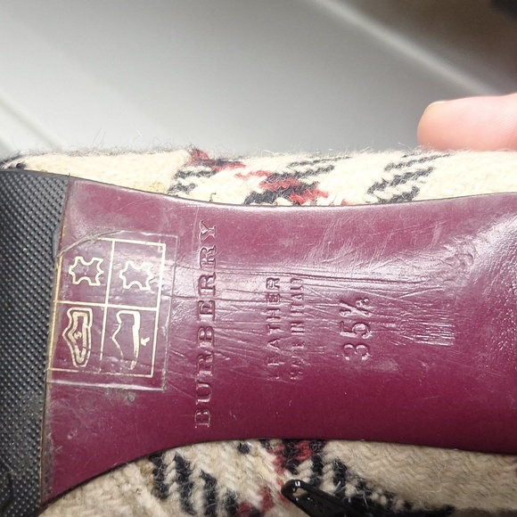 Burberry Vintage Beige Nova Check Wool Tweed Fabric ankle booties - Picture 9 of 11